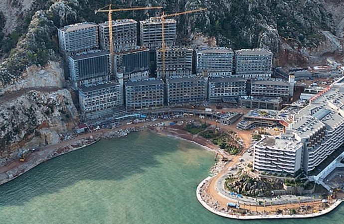 Marmaris Belediye Başkanı: Ruhsatı iptal oldu ama Kızılbük Sinpaş inşaatı sürüyor, ne yaptıklarını da bilmiyoruz