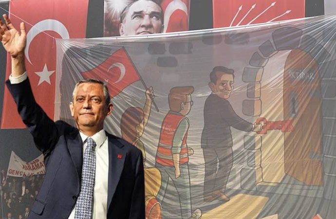 Özgür Özel’den 19 Mayıs mesajı: Boyun eğmeyenlerin büyük yürüyüşünün başlangıcıdır bugün!