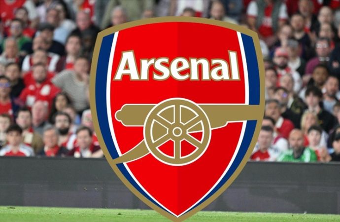 Arsenal 22 yıllık kulüp çalışanını İsrail karşıtı diye kovdu