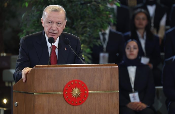 “Terörsüz Türkiye’de bundan sonra ne olacak” diye soran gence Erdoğan’ın ilginç bir cevabı var: ‘Çobanlar rahatça yaylalara çıkabilecek’