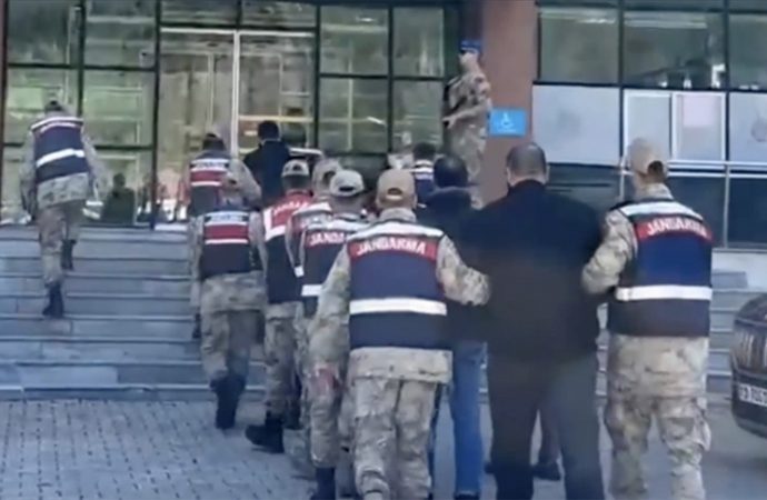DEAŞ’a operasyon: 298 şüpheli yakalandı