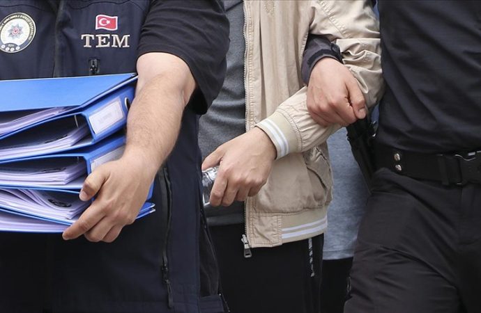 İtirafçı anlattı: FETÖ araç cam sileceği ve su saati kutusunda para transferi yapıyordu