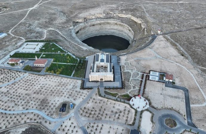 Obruk manzaralı otel: Bir yılda 90 bin ziyaretçisi oldu