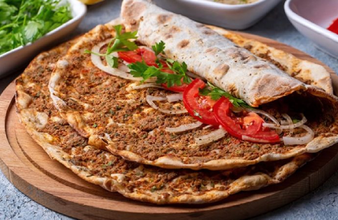 Bodrum Belediye Başkanı’ndan lahmacun resti: Siz o lüksü satın alıyorsunuz!