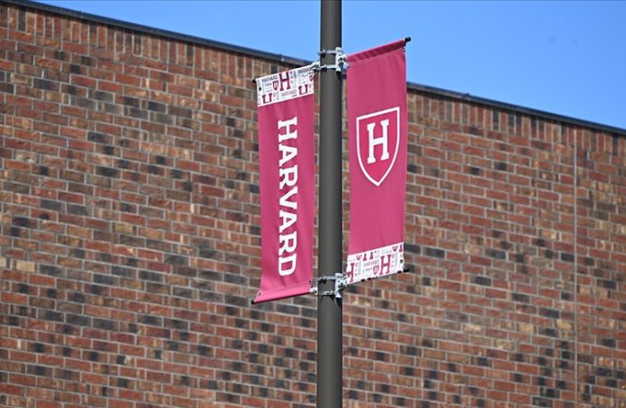 Harvard davayı açtı, federal yargıç Trump yönetimine dur dedi