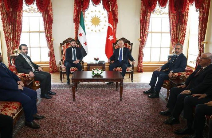 Sürpriz görüşme: Erdoğan Suriye Geçici Cumhurbaşkanı Şara ile Dolmabahçe’de bir araya geldi