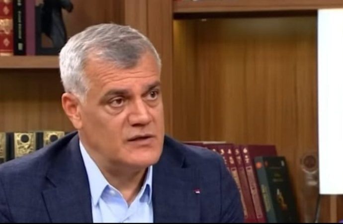 Profesör ‘Tevrat’a göre cennet Adana’da’ dedi, sosyal medya çok eğlendi