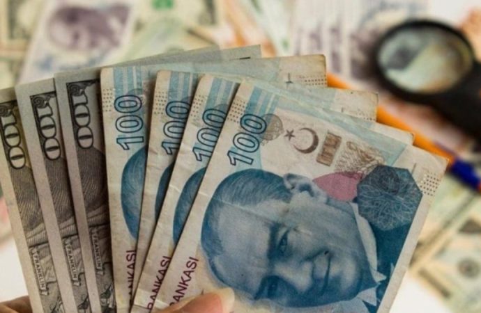 Goldman Sachs dolar/TL beklentisini yükseltti: İlk altı ay dört, bir yıl sonra üç puan