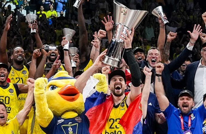 Fenerbahçe döndü, şampiyonluğu Göztepe Parkı’nda kutlayacak