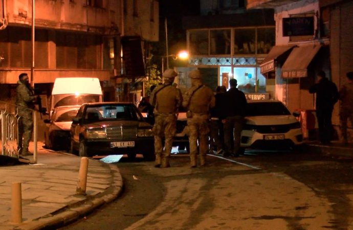 İstanbul’da eğlence mekanına el bombası atıldı!