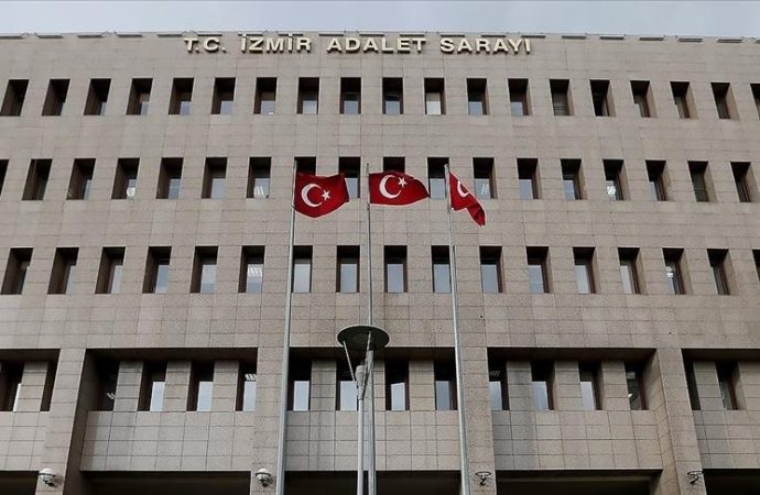 Korner direğiyle kaleciyi yaraladı, ‘kamu malına zarar vermek’ten beş ay hapis aldı