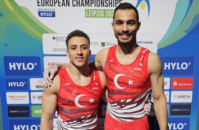 Milli cimnastikçiler Adem Asil ve Ferhat Arıcan finale kaldı