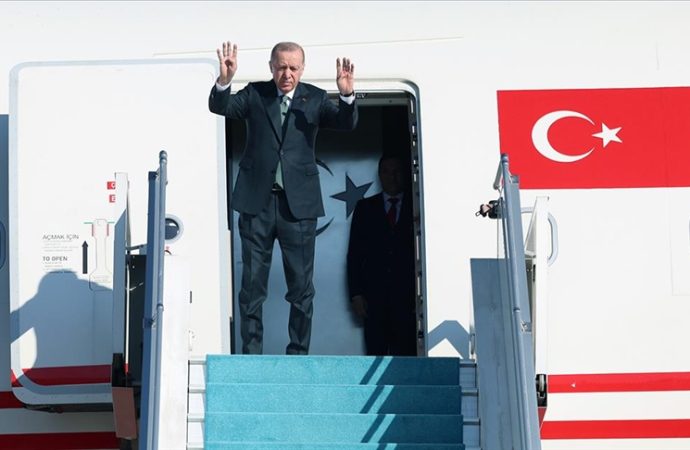 Erdoğan Azerbaycan’da: Laçin Havaalanı’nı açtı