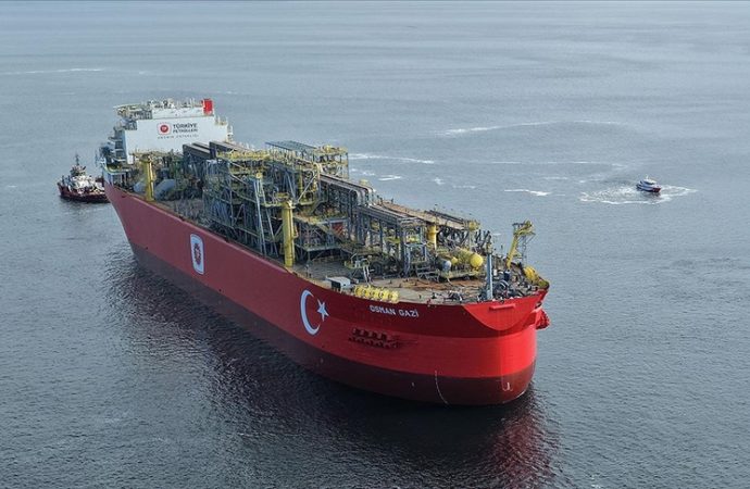 İstanbul’dan bugün bir dev geçecek