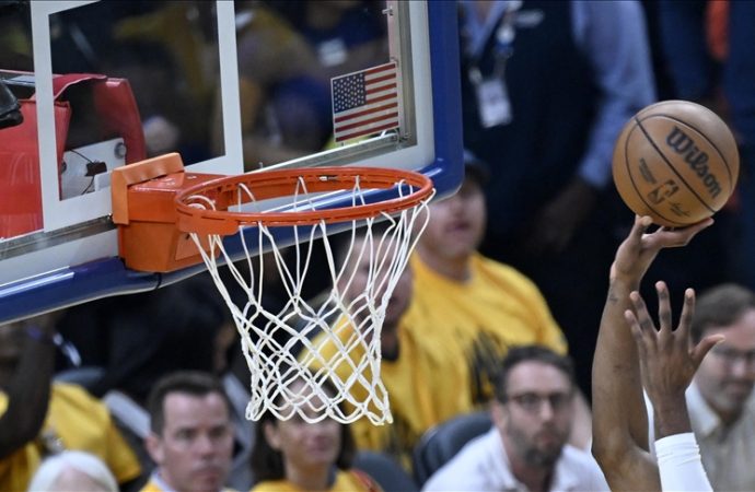 Timberwolves’u 124-94 yenen Thunder NBA finaline yükseldi