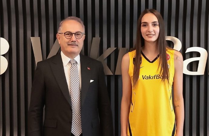 VakıfBank voleyboy kadrosuna Buse Özden’i kattı