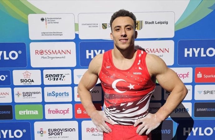Adem Asil, Almanya’da altın madalya kazandı