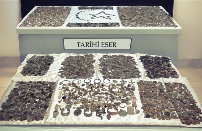 Tırda ele geçirildi: 12 bin 770 sikke ve tarihi obje