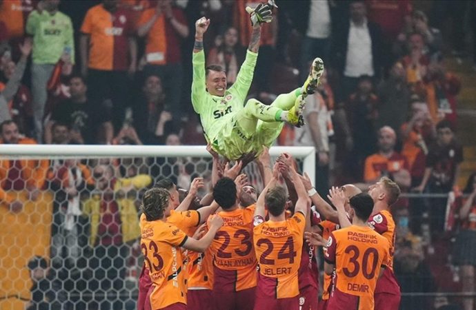 Şampiyon Galatasaray’ın en duygusal günü