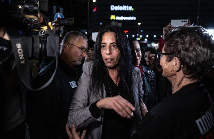 İsrailli esirin annesi anlattı: Oğlum İsrail bombardımanından ‘mucize eseri’ kurtuldu