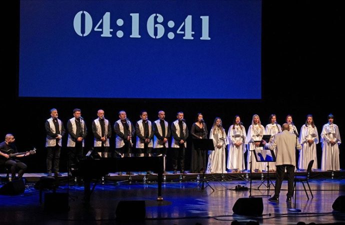 Antakya Medeniyetler Korosu ve Karsu Hollanda’da konser verdi