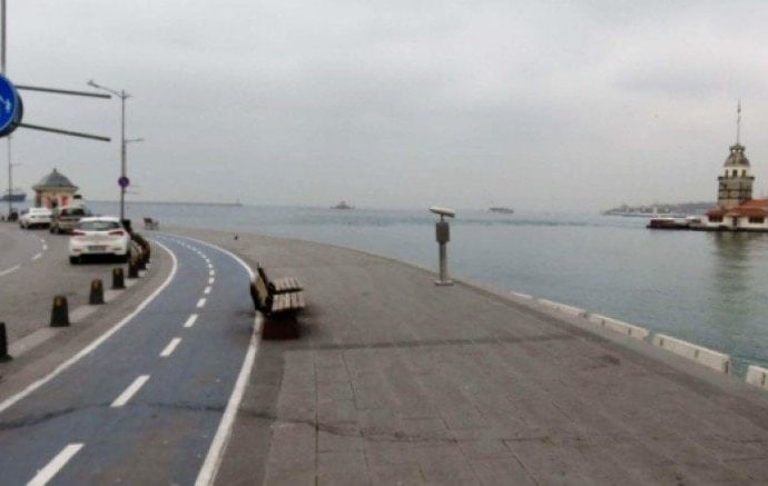 İstanbul boşaldı, yollar, metrolar boş kaldı
