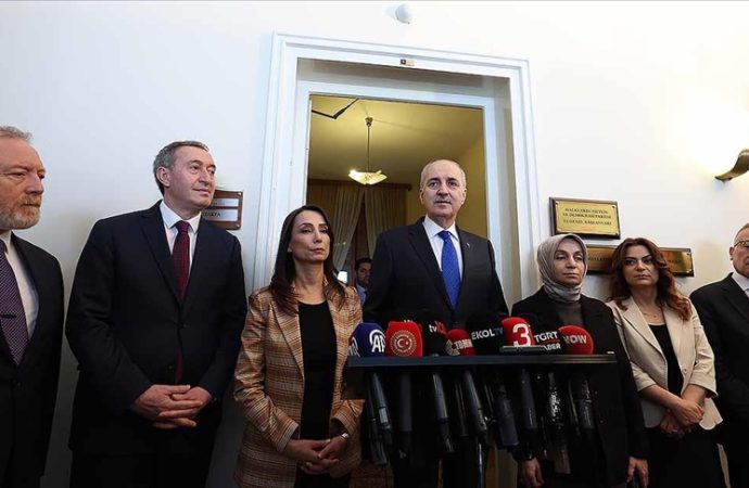 TBMM Başkanı Kurtulmuş DEM Grubu’nu ziyaret etti
