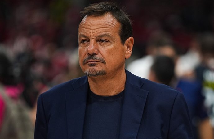 Ataman Olympiakos taraftarına tepkili: Bana söv, ama ülkeme sövemezsin