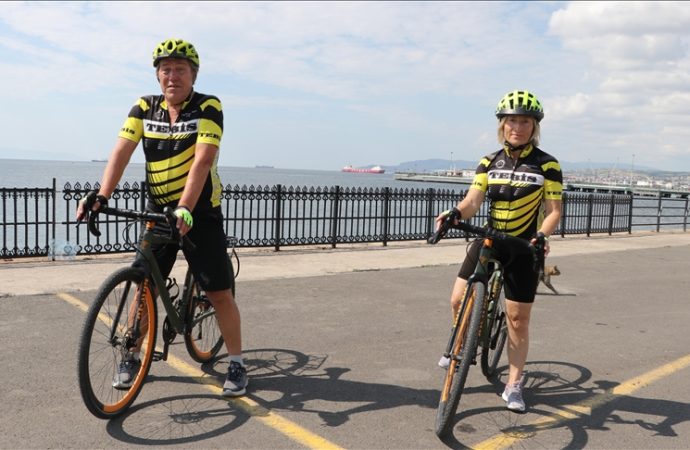 44 yıldır evliler ve 14 yıldır birlikte pedal çeviriyorlar
