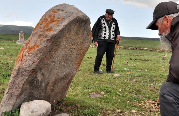 Malakanlar ABD ve Avustralya’dan gelip Kars’ta ata izi sürdü