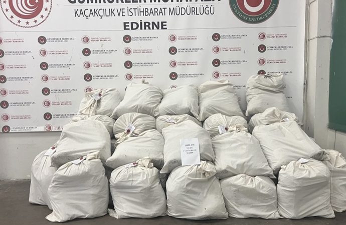 Kapıkule’de arama: İki tırda 318 kilogram uyuşturucu bulundu