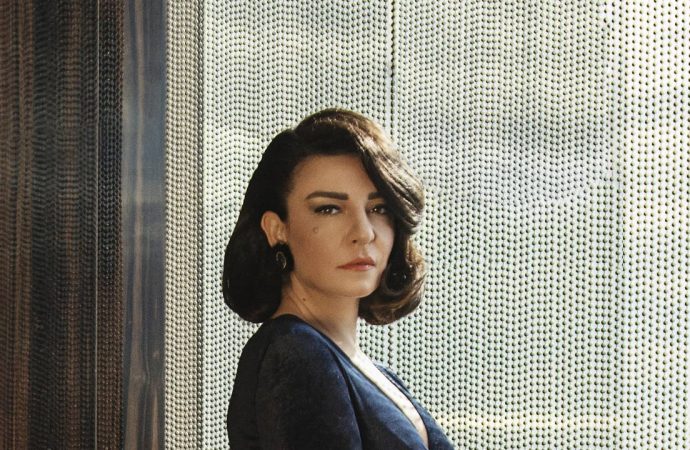 Şarkıcı Fatma Turgut alkollü yakalandı, ehliyeti kaptırdı