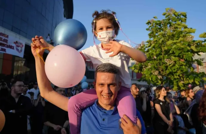 Elif Azra binlerce balonla hatırlanacak