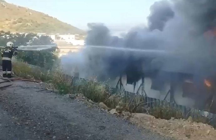 Bodrum’da yangın: 30’a yakın konteyner zarar gördü