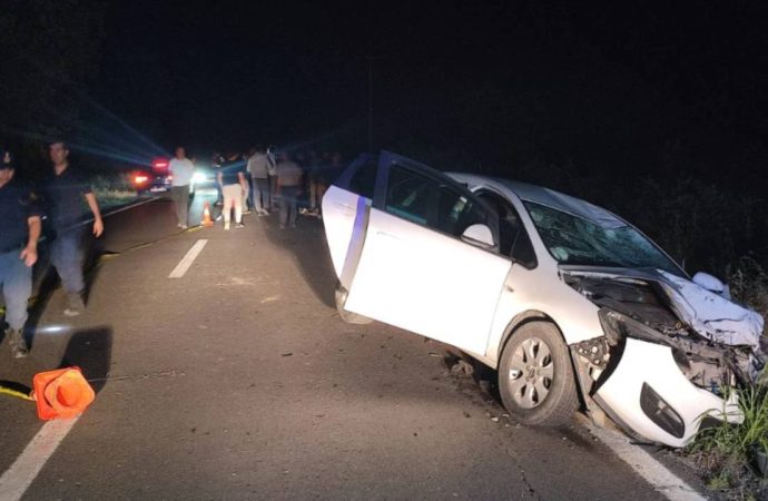 Otomobille motosiklet çarpıştı: İki ölü