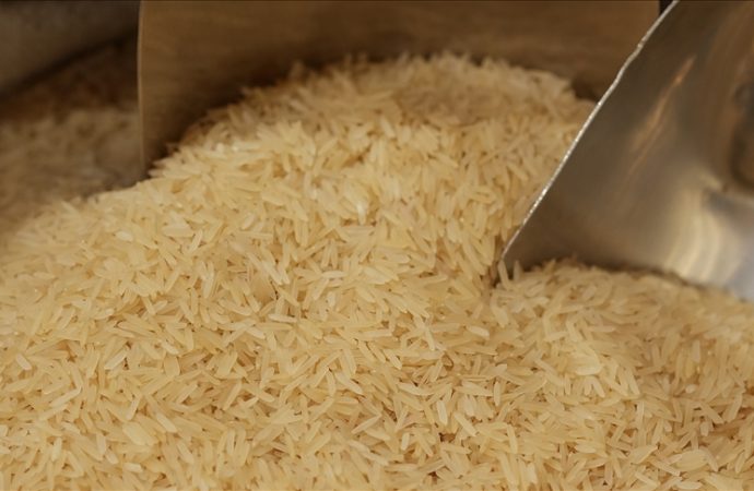 Japonya fiyat düşürmek için piyasaya 200 bin ton daha pirinç sürecek