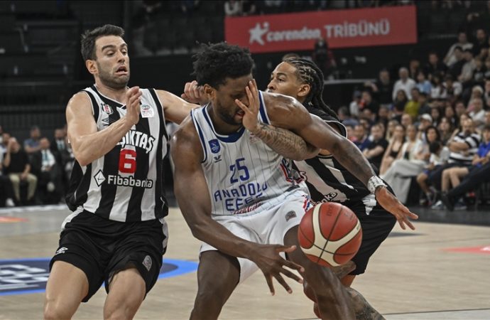 Anadolu Efes, Beşiktaş’ı yendi, seriyi 2-1 yaptı
