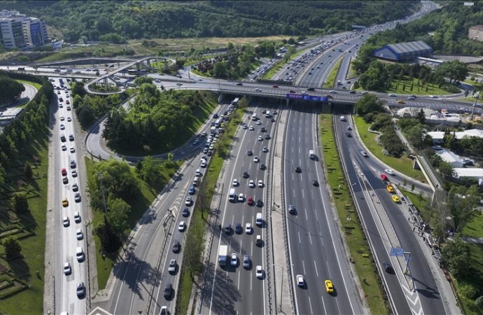 Bayramın acı bilançosu: 3 bin 913 trafik kazası, 44 can kaybı