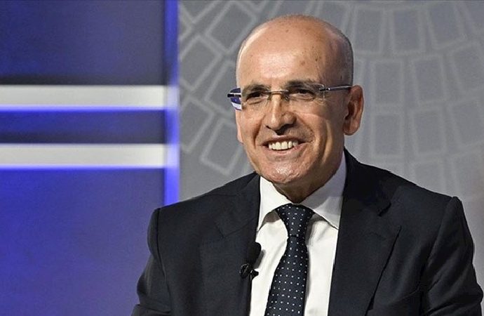Şimşek: Dünya Bankası büyüme tahminini 0,5 puan artırdı
