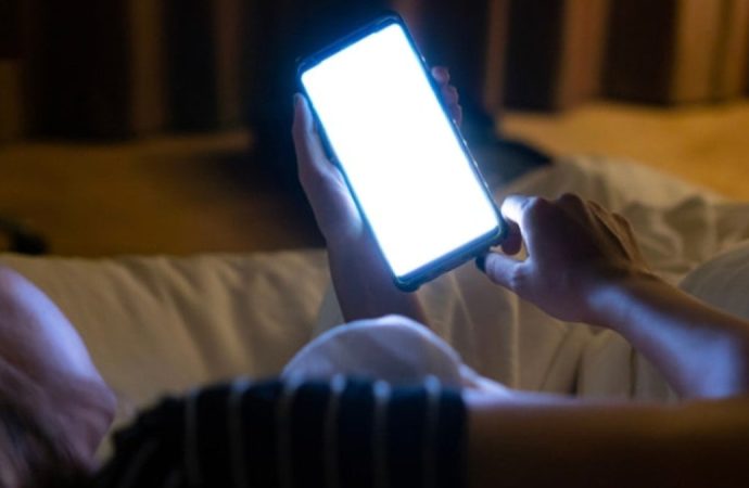 3.5’luk deprem korkusu: Binlerce telefon aynı anda çaldı