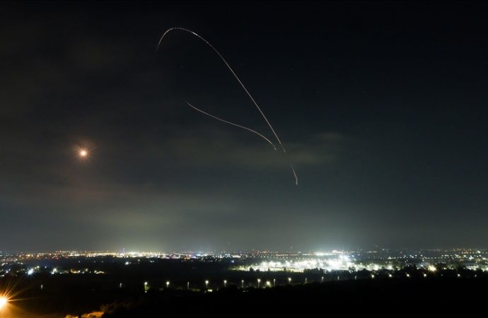 İsrail: İran gece 80’e yakın füze attı