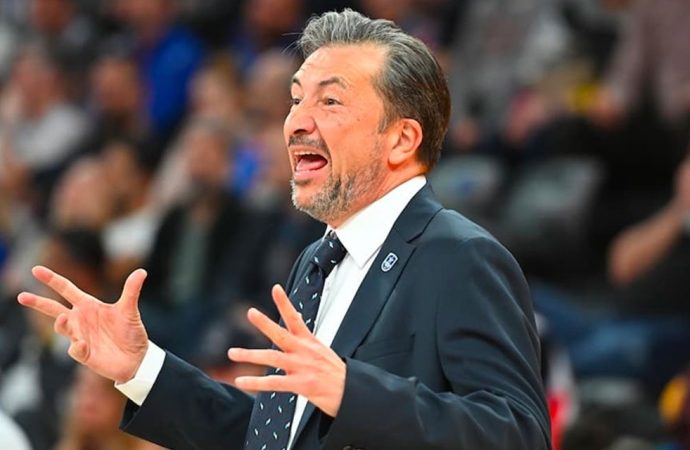Beşiktaş yenilgisi Anadolu Efes hocasının sonu oldu