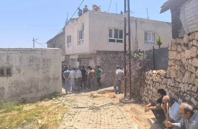 Haber alınamıyordu: Yaşlı karı kocayı elektrik çarpmış
