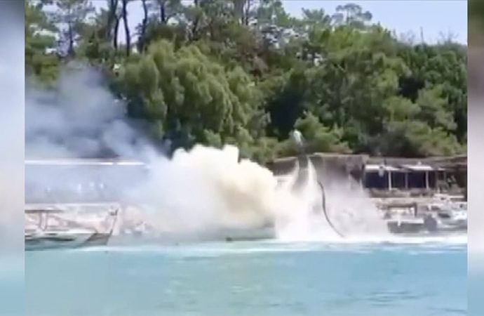 Teknedeki yangına jet ski ve flyboard’lar da yetişti