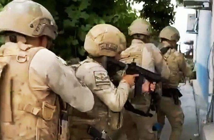 Antalya’da uyuşturucu operasyonu: 104 kişi tutuklandı