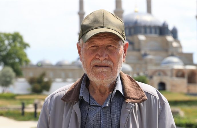81 yaşında ve sekizinci kez üniversite sınavına girecek