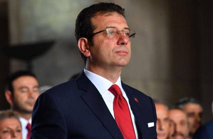 İmamoğlu’ndan gözaltındakilere: Gerekirse o iftiranameleri düzmece olduğunu bilerek imzalayın, ben o imzaların yükünü tek başıma taşırım