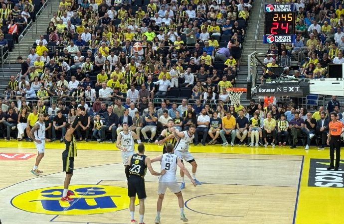 Fenerbahçe, final serisinde Beşiktaş karşısında 2’de 2 yaptı