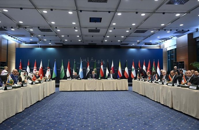 Arap Birliği bakanları İsrail’i kınadı, ateşkes çağrısı yaptı