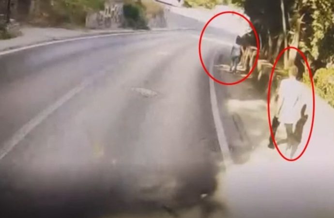 Gasp dehşeti kamerada: ‘Sahte’ sanıp almadı